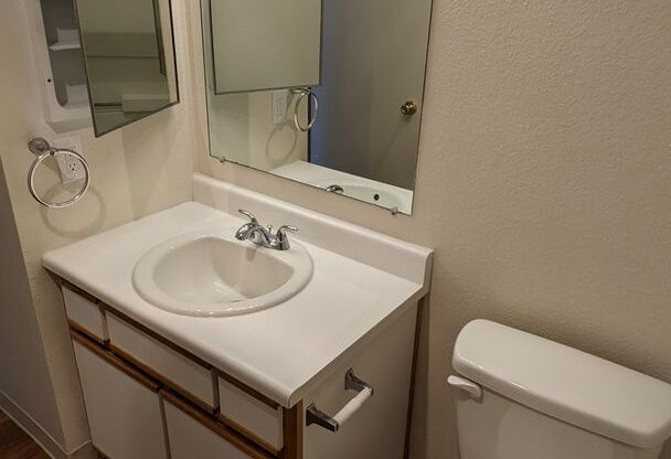 1 bed, 1 bath, 650 sqft, $1,295, Unit 4026