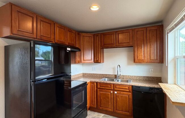Apartments for Rent at 3220–3250 W 55th Place | Denver, CO 80221