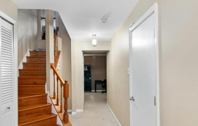 804 PLEASANT HL LN