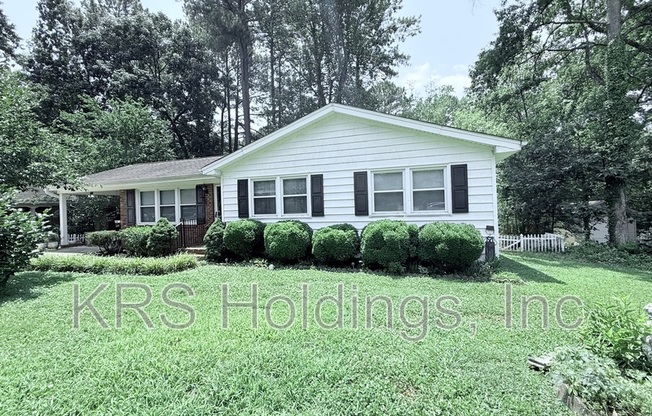715 WHITE OAK DR