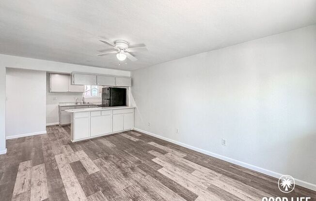 329 W 14 ST