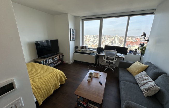 21 India Street 404N