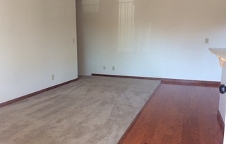 2 beds, 1 bath, $3,450, Unit # 4