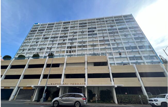 Studio, 1 bath, 369 sqft, $1,400, Unit 1