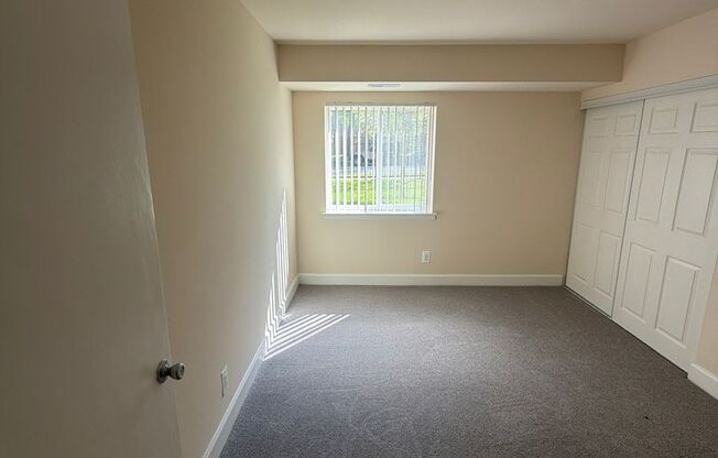 2 beds, 2 baths, 1,000 sqft, $1,990, Unit 14210 #A3