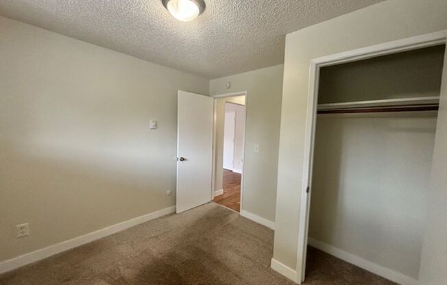 2 beds, 1 bath, $1,650, Unit 64