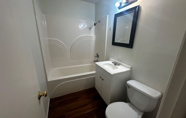 2 beds, 1 bath, $1,000