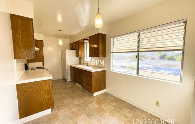 909 N KENILWORTH AVE