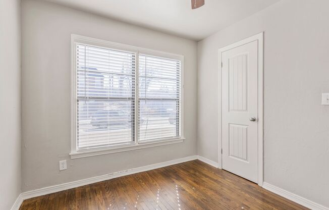 2 beds, 1 bath, 750 sqft, $1,050, Unit 1221-9