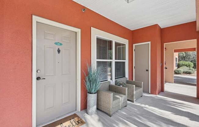 seating area at Tattersall Village Apartments near Richmond Hill, Georgia