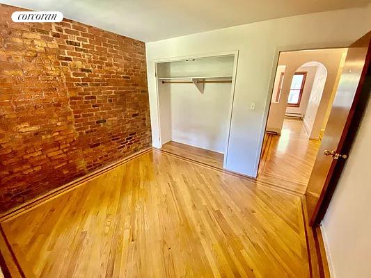 38 GREENE AVE