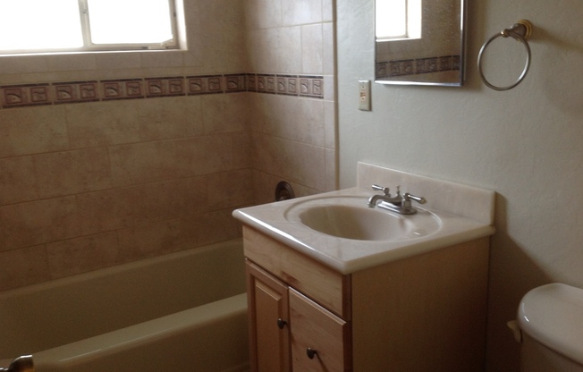 Charming Townhome near UA