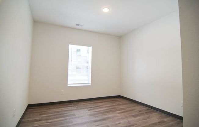 1 bed, 1 bath, 673 sqft, $1,062, Unit 135