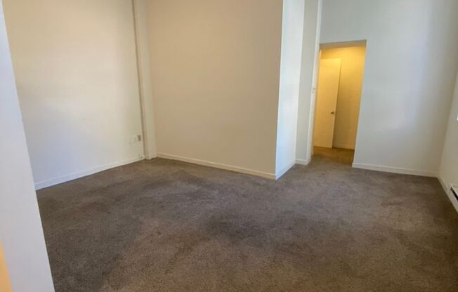 1 bed, 1 bath, 500 sqft, $1,400, Unit 107