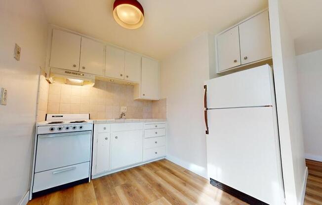 348 8 AVE