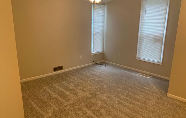 Studio, 1 bath, $975, Unit Coit 2