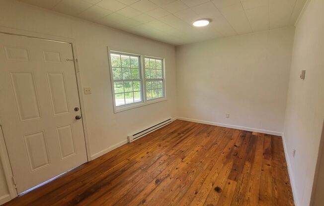 Two Bedroom duplex Available for Rent in Lancaster SC!