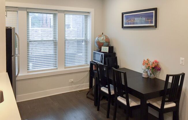 1 bed, 1 bath, 688 sqft, $2,195, Unit 3919-1W