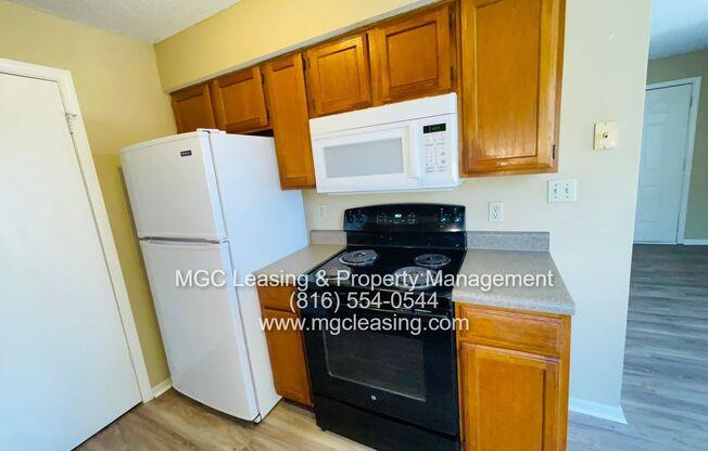 2 beds, 1 bath, $950, Unit 1560-A E 125th St