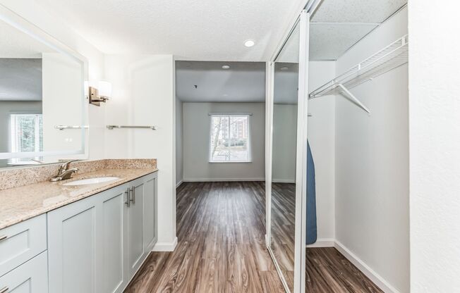 Vivo Living Charlotte (Tryon)