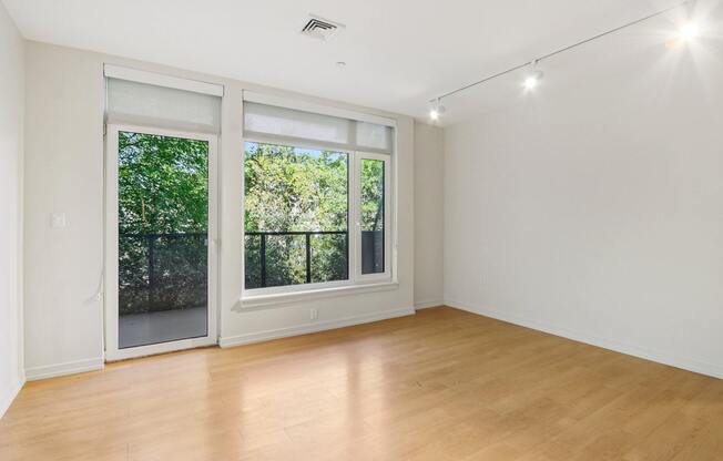 Bedroom with patio at Park77 Apartments, Massachusetts, 02138