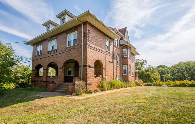 1855 Montour Street Extension