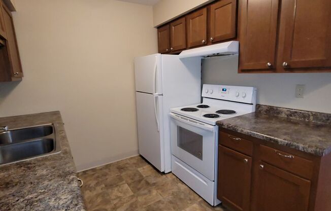 2 beds, 1 bath, 765 sqft, $745, Unit 1630.11