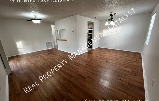 139 HUNTER LK DR