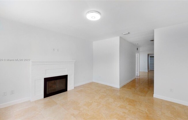 2915 SW 20 St