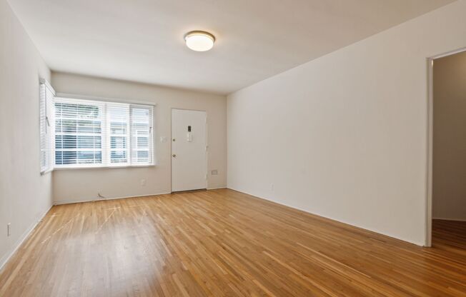 2202 20th St in Santa Monica!  Near Ocean Park Blvd.