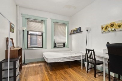 4 beds, 1 bath, 1,048 sqft, $3,800, Unit 1