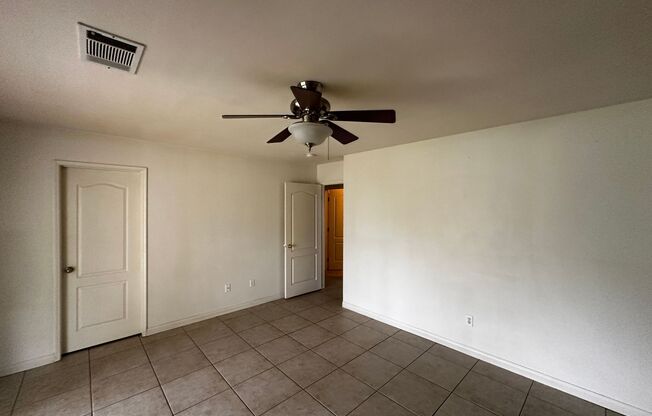 3 beds, 2 baths, $2,595