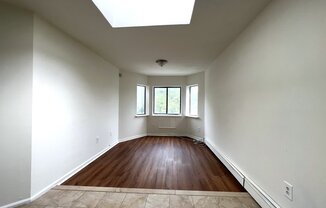 1 bed, 1 bath, $1,750, Unit 3-F