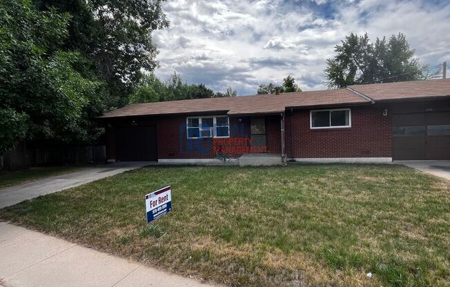 830 1/2 N TAFT AVE