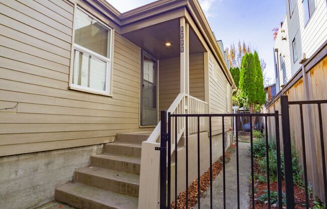 1Bd/1Ba Seattle Duplex