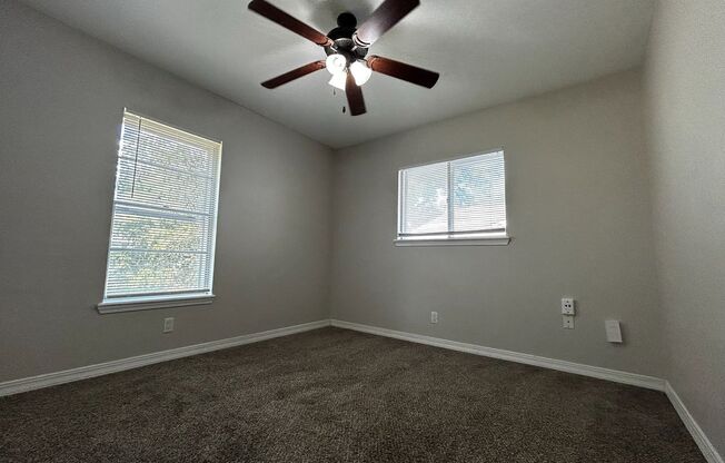 3 beds, 1 bath, $1,395