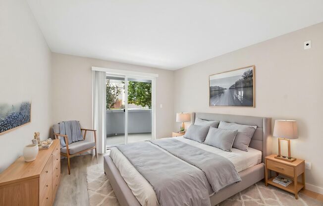 1 bed, 1 bath, 653 sqft, $1,560, Unit E205