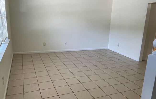 3077 PARKSIDE CT