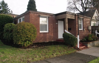 8104 SE 8th Ave