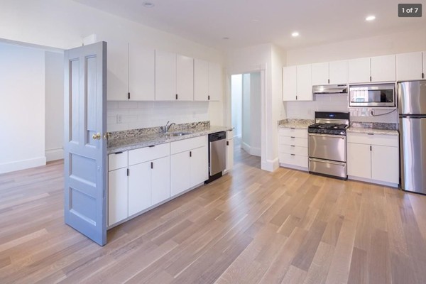 301 NEWBURY ST