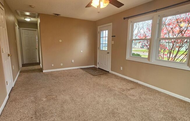 3 beds, 1 bath, $1,200