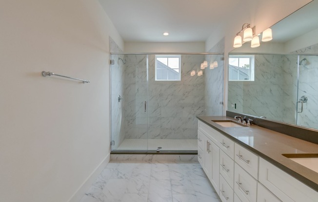 The Grove Oak Forest Bathroom