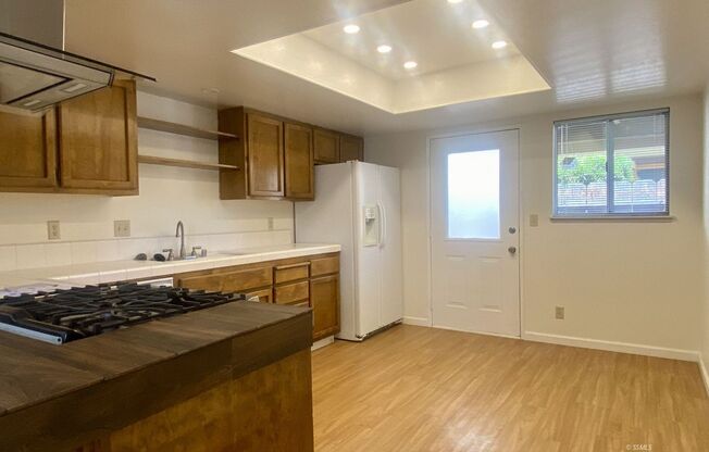 1005 W Atkins ave