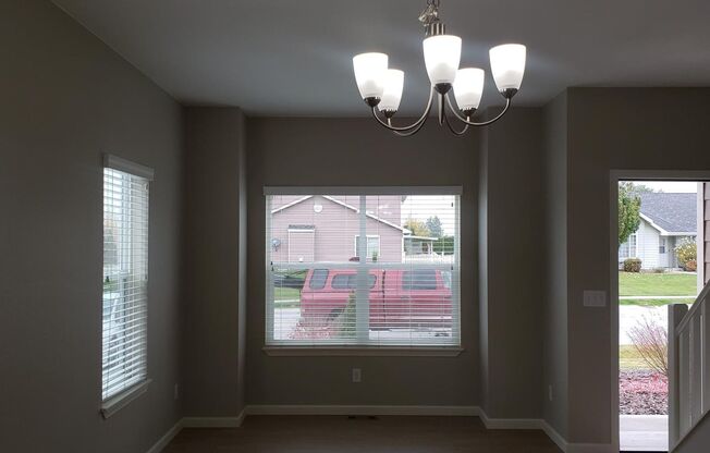1338 E. 6th Duplex