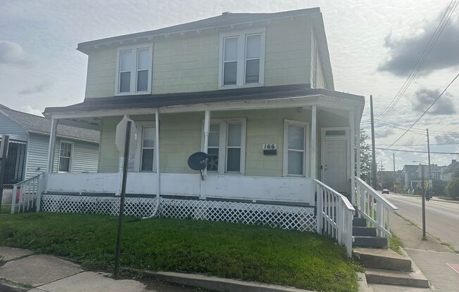 164-166 S CYPRESS AVE