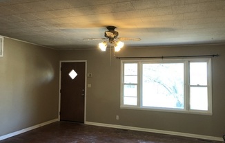 3 beds, 1 bath, $1,375