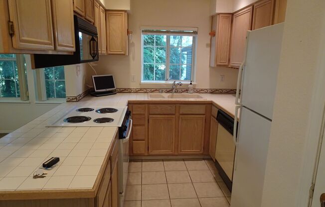 2 beds, 2 baths, $2,499