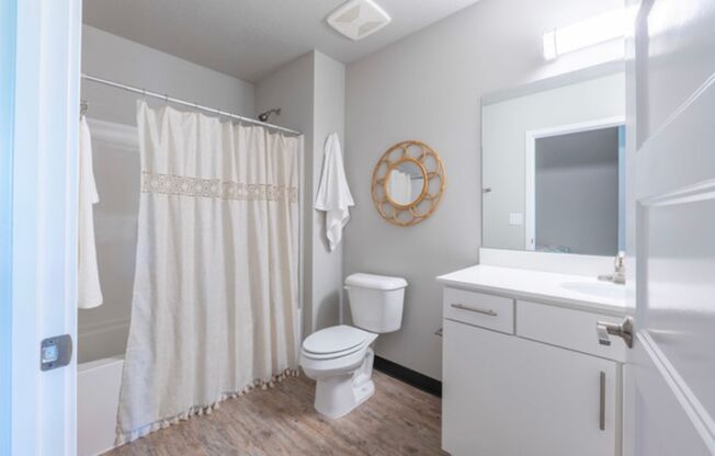 Studio, 1 bath, 449 sqft, $997, Unit B212