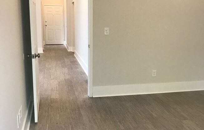 3 beds, 2 baths, 1,100 sqft, $3,200, Unit 300