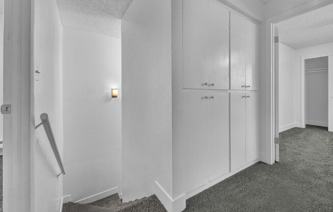 3 beds, 1.5 baths, 1,200 sqft, $1,750, Unit 5454-3